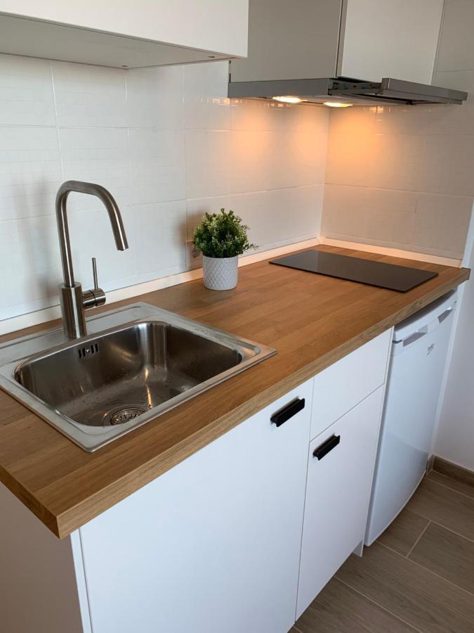 Apartamento Con Vistas Al Mar - Wifi - Aire Acondicionado إمبوريابرافا المظهر الخارجي الصورة